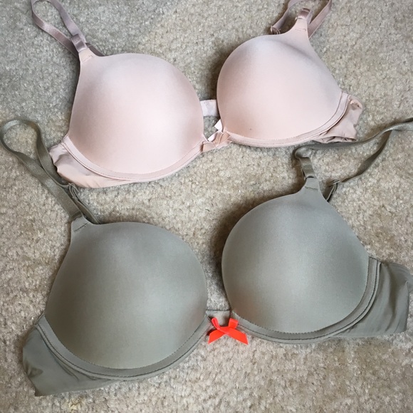 5 Victoria’s Secret Bras - Picture 3 of 8